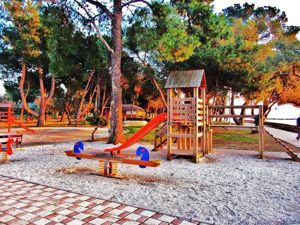 Apartman Olive Fazana 0*,  Croatia